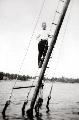 Inga Strandbergs bror Totte i masten på galeasen som sjönk i Finnviken 1937 