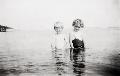 Lisbeth Lindblom och Berit Isaksson badar i Kalviken ca 1940 
